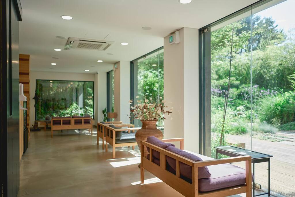 Scenery After Rain Bed & Breakfast Yangyang Exterior photo